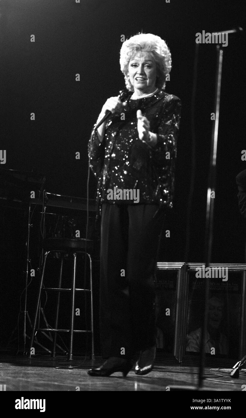 ANITA O`DAY US-Künstlerin Sängerin auf der Bühne in Stockholm Stockfoto